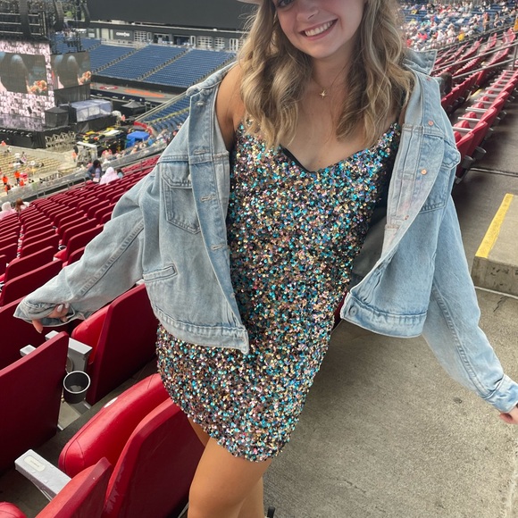 Beautiful sparky fun comfy dress! - Picture 4 of 4